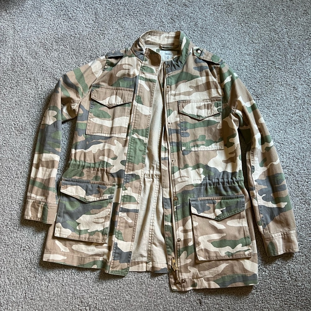 Desert Camouflage Utility Jacket